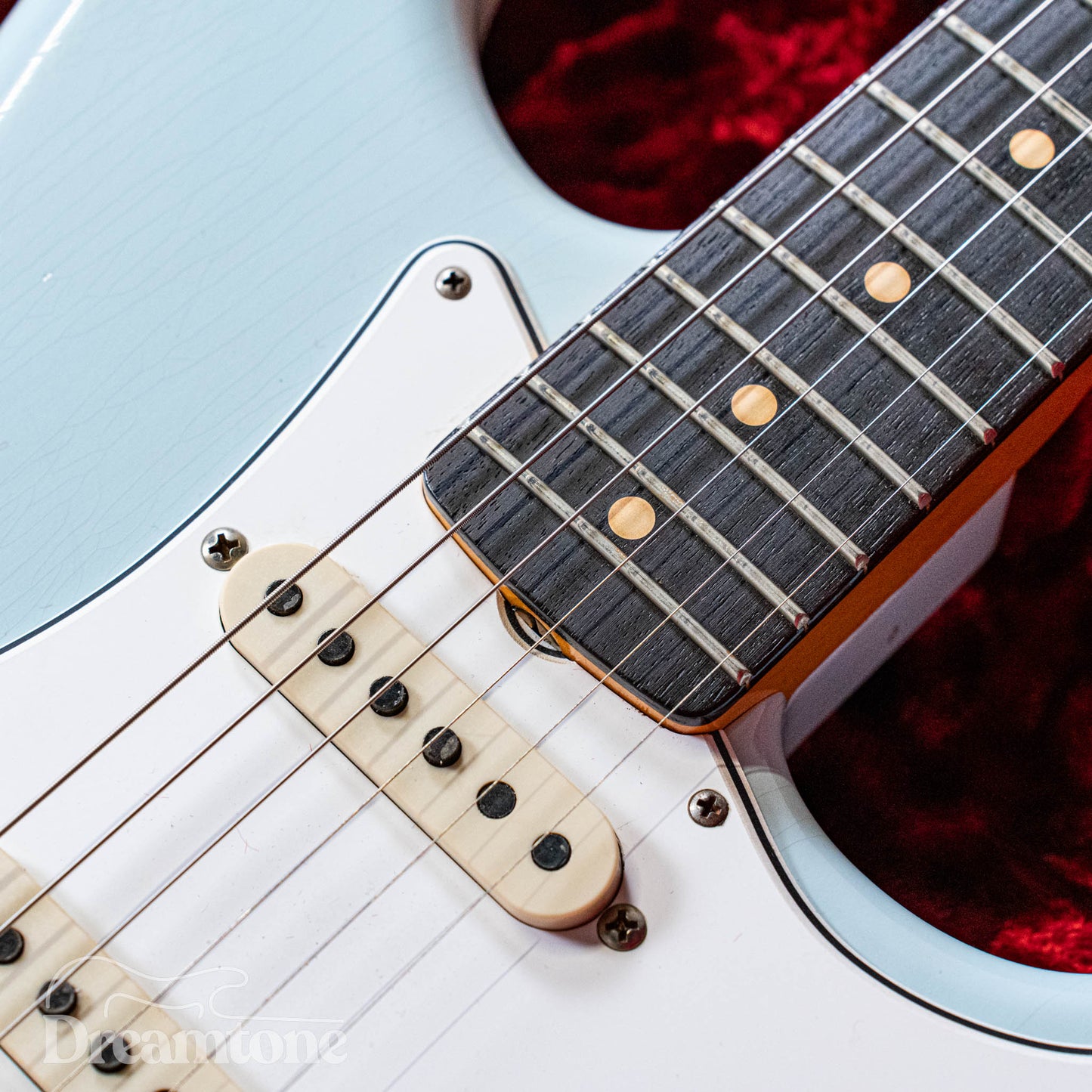 Fender Custom Shop 1964 Stratocaster Journeyman Relic Super Faded Aged Sonic Blue 2020