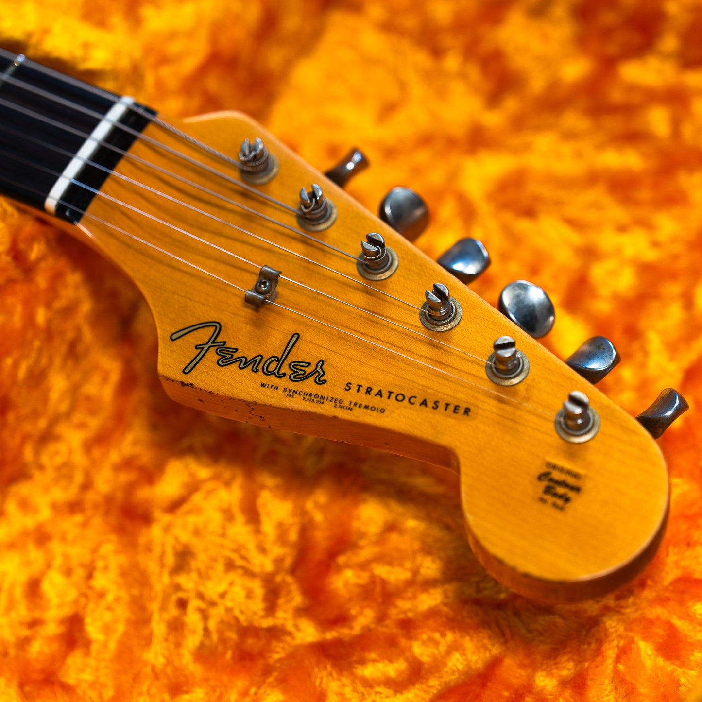 Fender Custom Shop Stratocaster Guitar Giveaway Dreamtone Headstock In Case