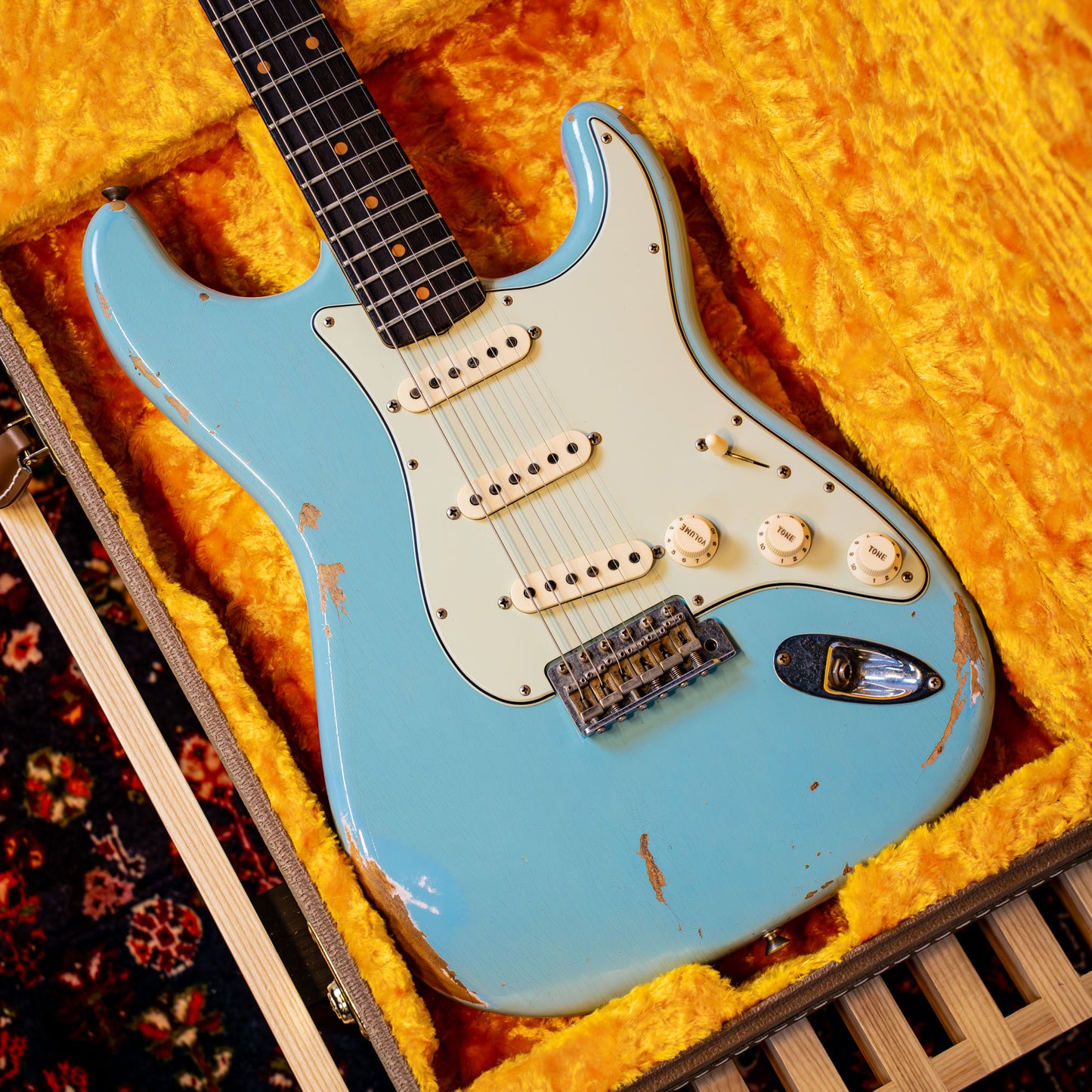 Fender Custom Shop '60 Stratocaster Relic Daphne Blue HD Wallpapers