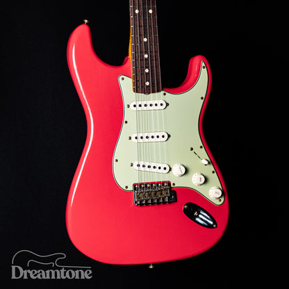 Fender Custom Shop LTD '62/'63 Stratocaster Relic Fiesta Red