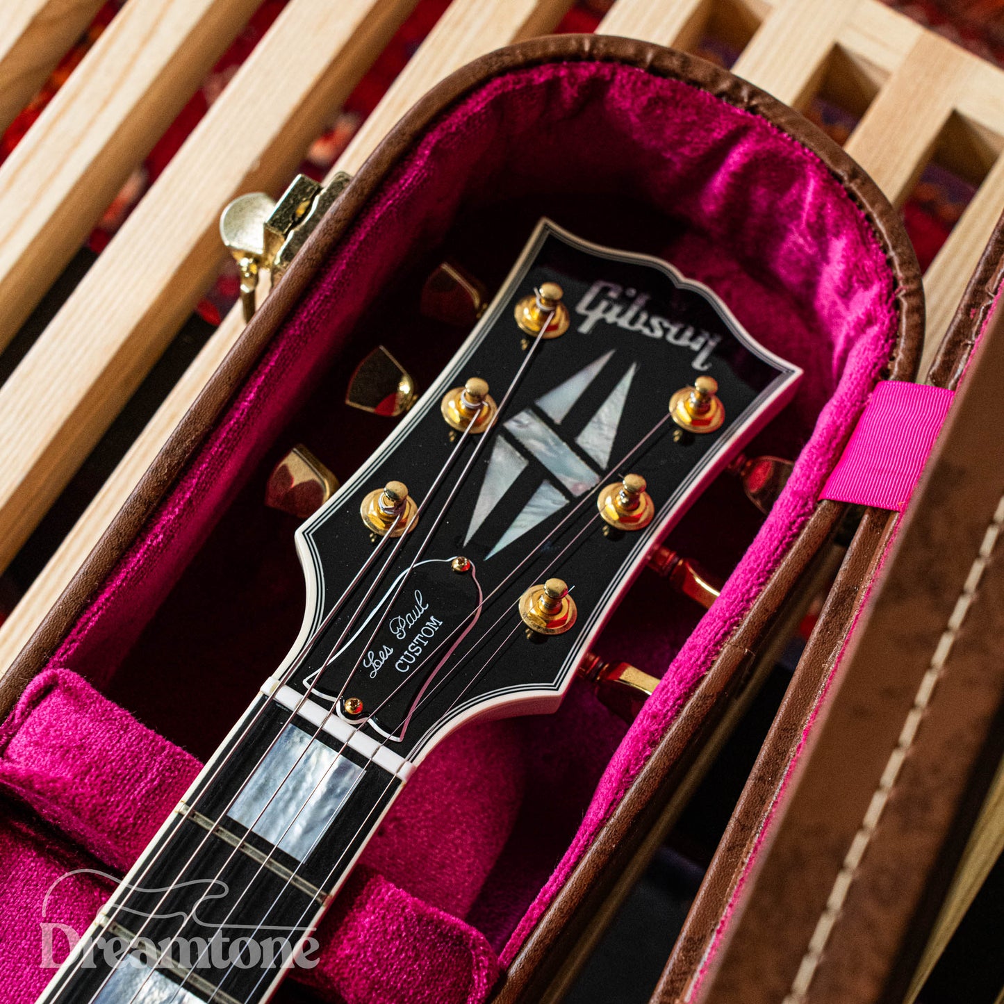 Gibson Custom Shop 1957 Les Paul Custom Black Beauty Reissue or Gibson Custom Shop Les Paul Custom Alpine White 2016