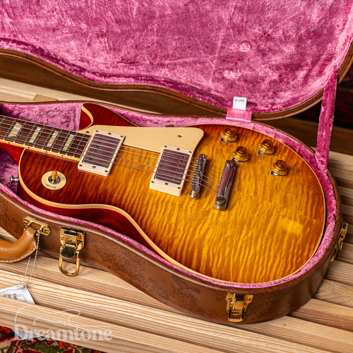 Gibson 1959 Les Paul 60th Anniversary + Fender Custom Shop 1959 Strat + Marshall 1974X + Accessories