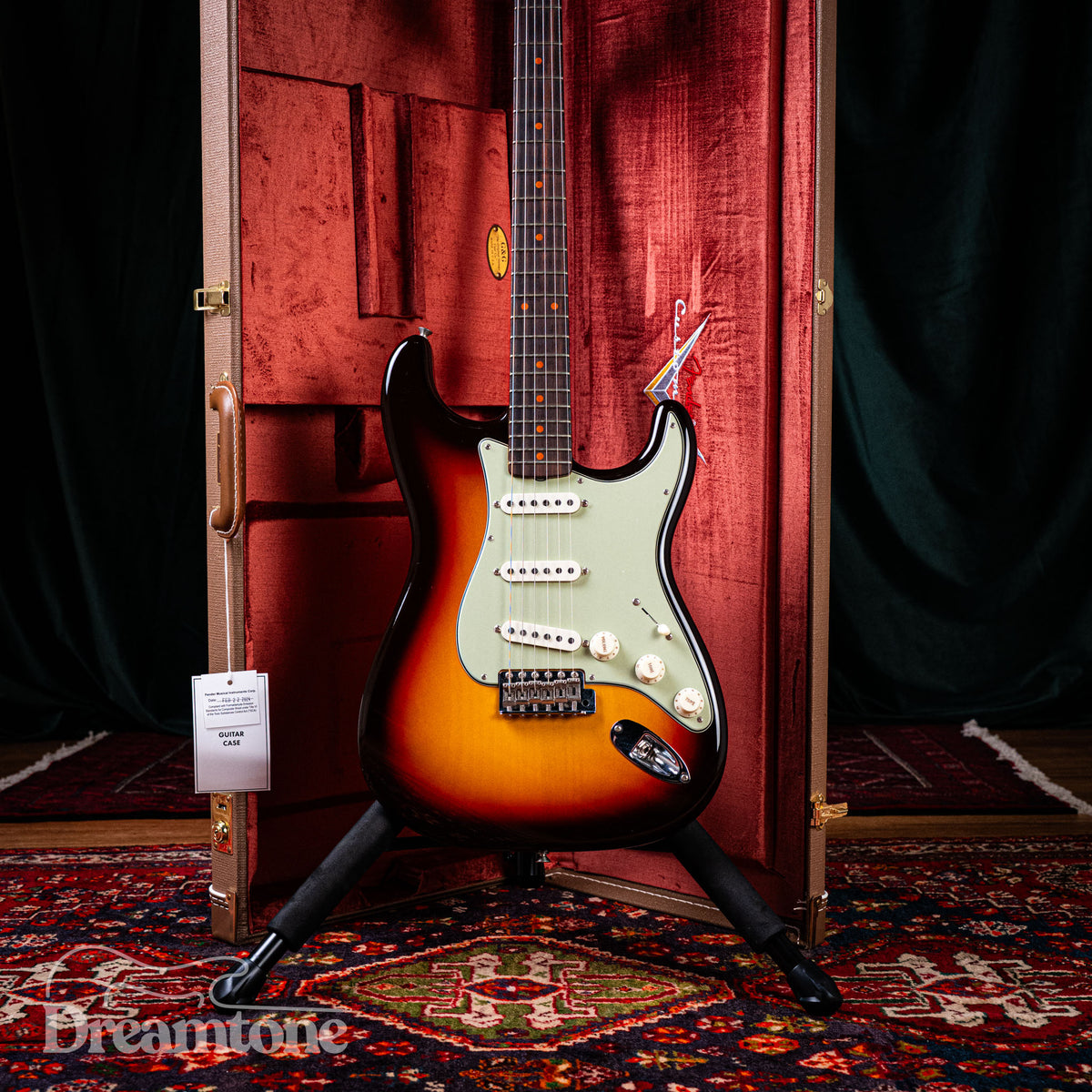 Gibson 1959 Les Paul 60th Anniversary + Fender Custom Shop 1959 Strat + Marshall 1974X + Accessories
