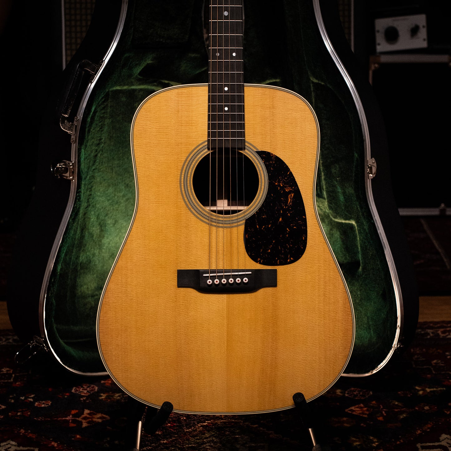 Martin D-28 Standard Series Dreadnought Acoustic HD Wallpapers